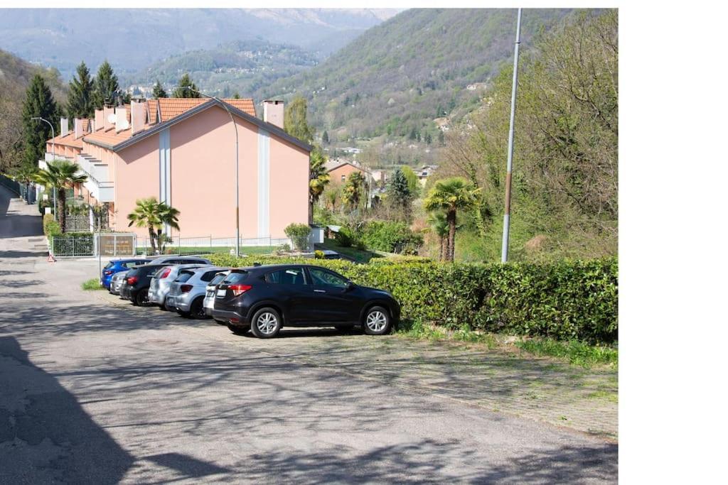 Ca' Gialla 2 - Sul Lago Di Lugano, Terrazza E Parcheggio - Cadegliano Viconago Esterno foto